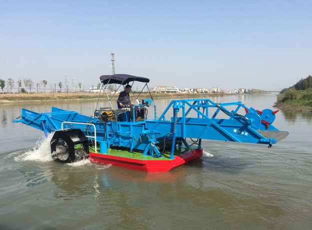 半自动水域保洁船
