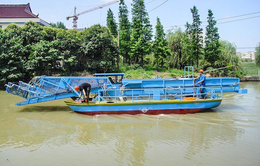 全自动河道清草船
